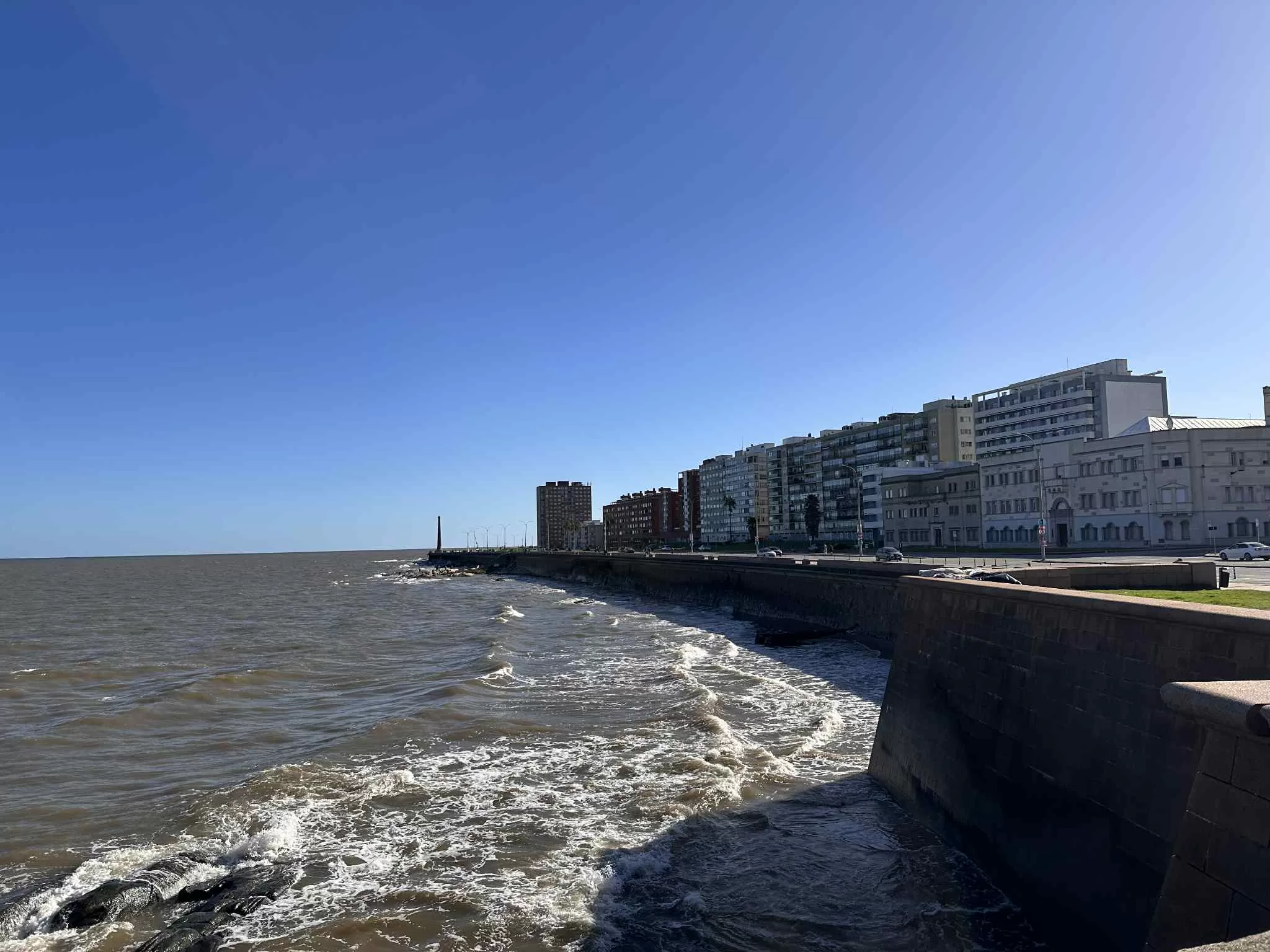 La Rambla de Montevideo: un paseo junto al río