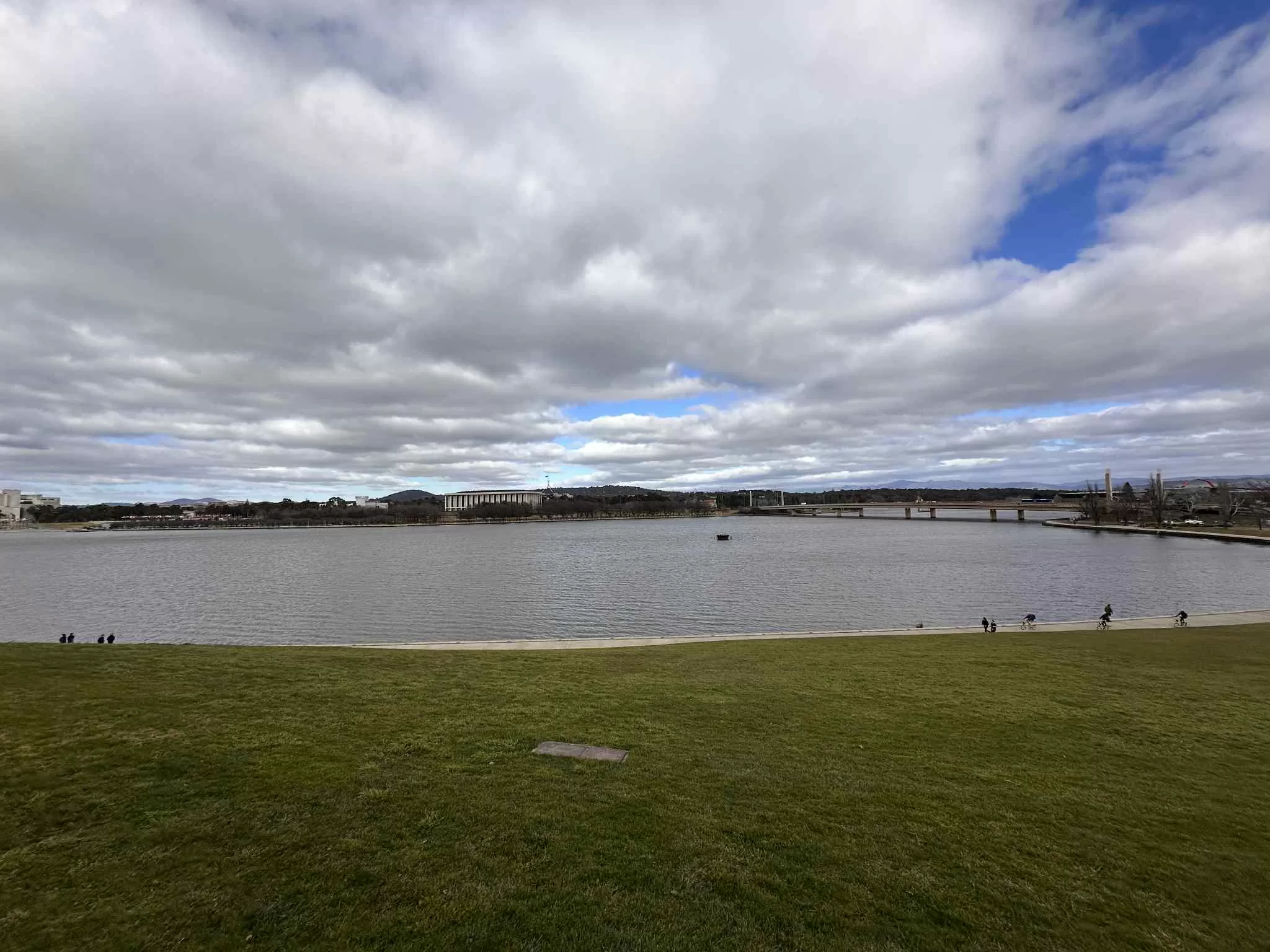 Lake Burley Griffin: The Green Heart of Canberra - Places to Visit in Canberra