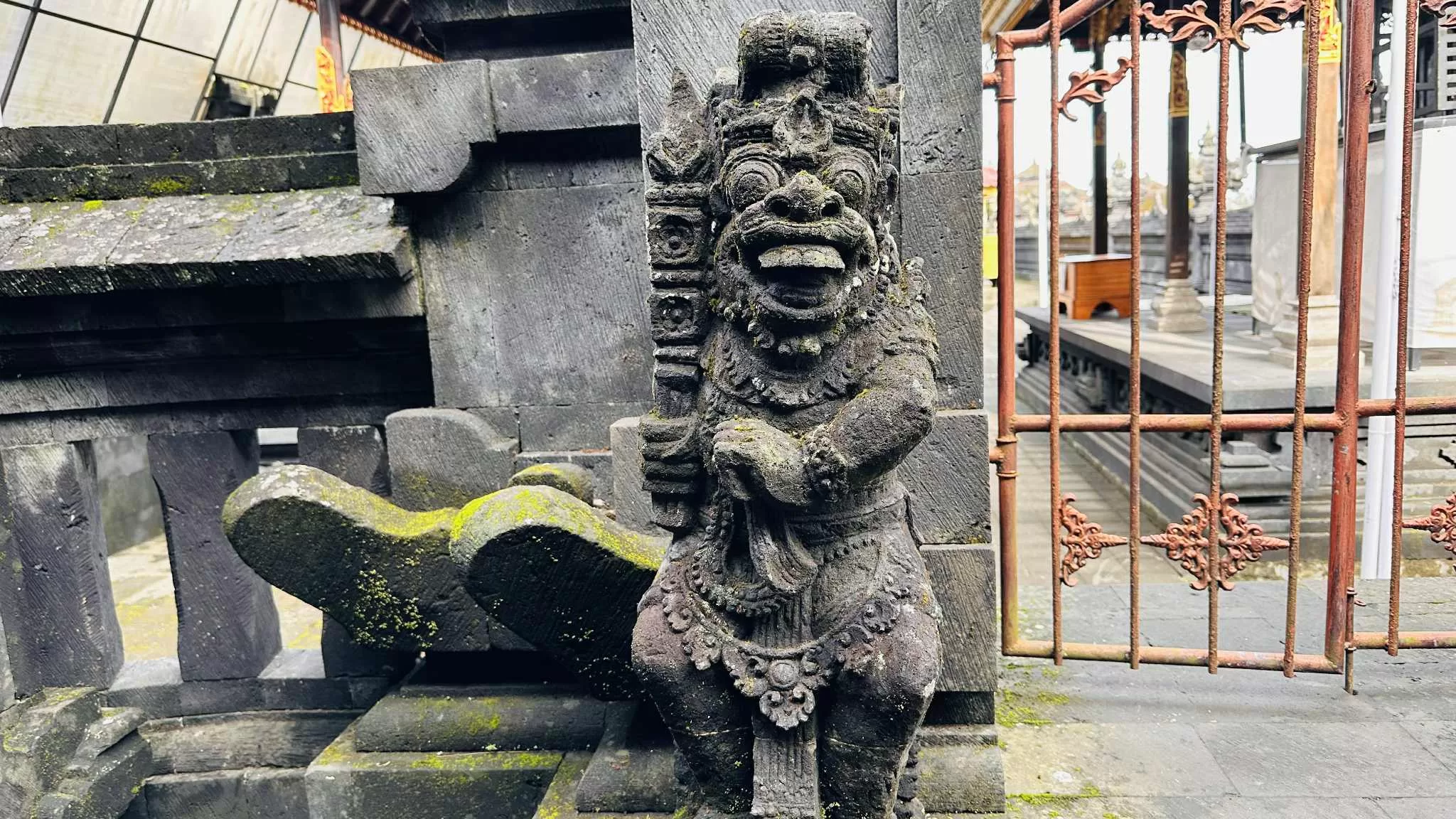 Ceremonias en el Templo Madre de Besakih