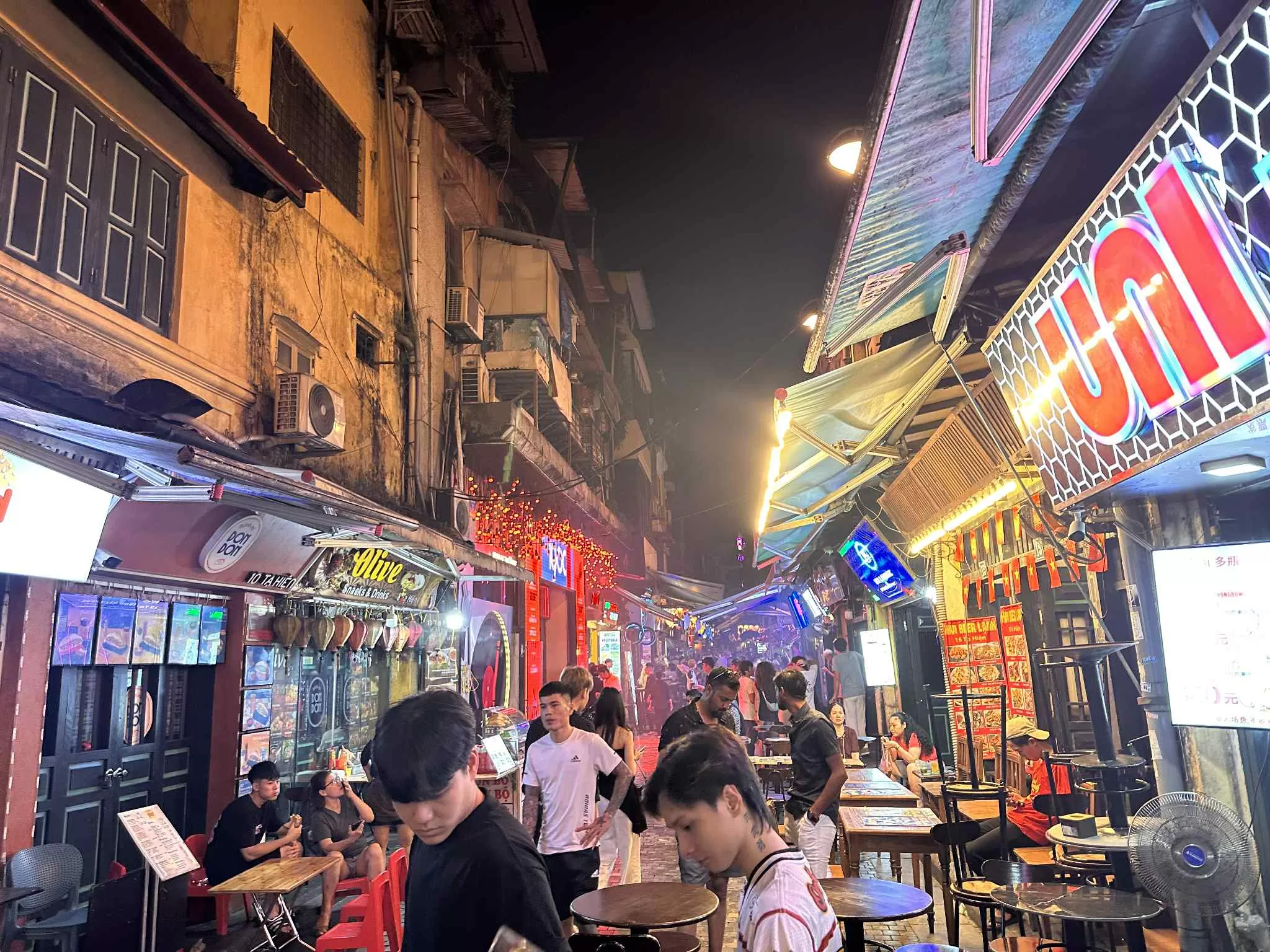 Nightlife in Hanoi: more than just bars