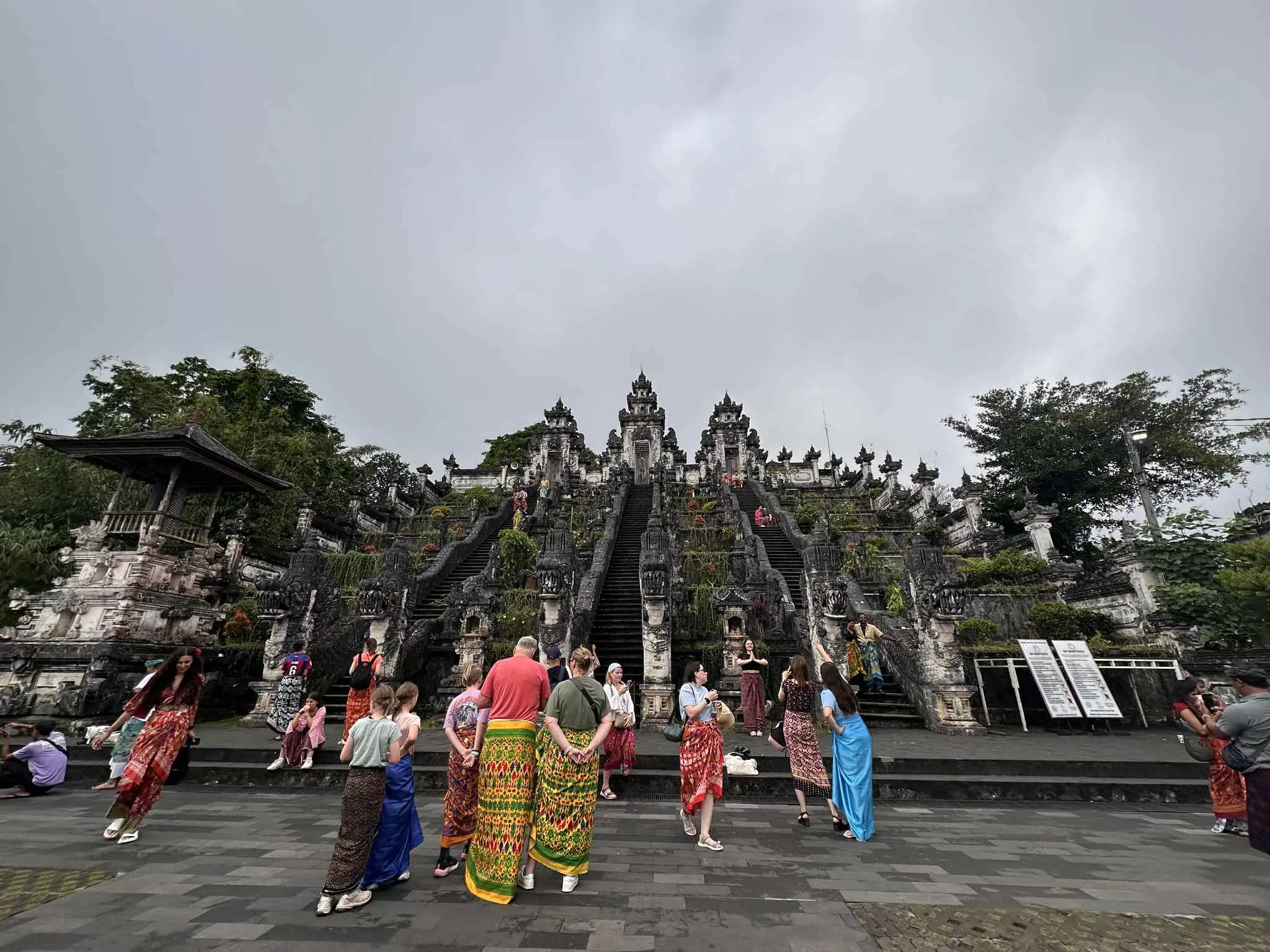 Visita al Templo Lempuyang en indonesia