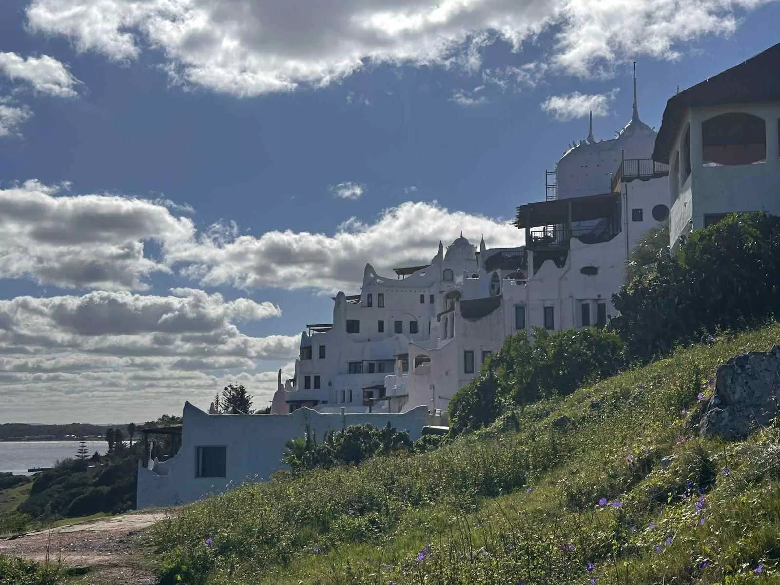 Vistas a Casa Pueblo en Punta del Este