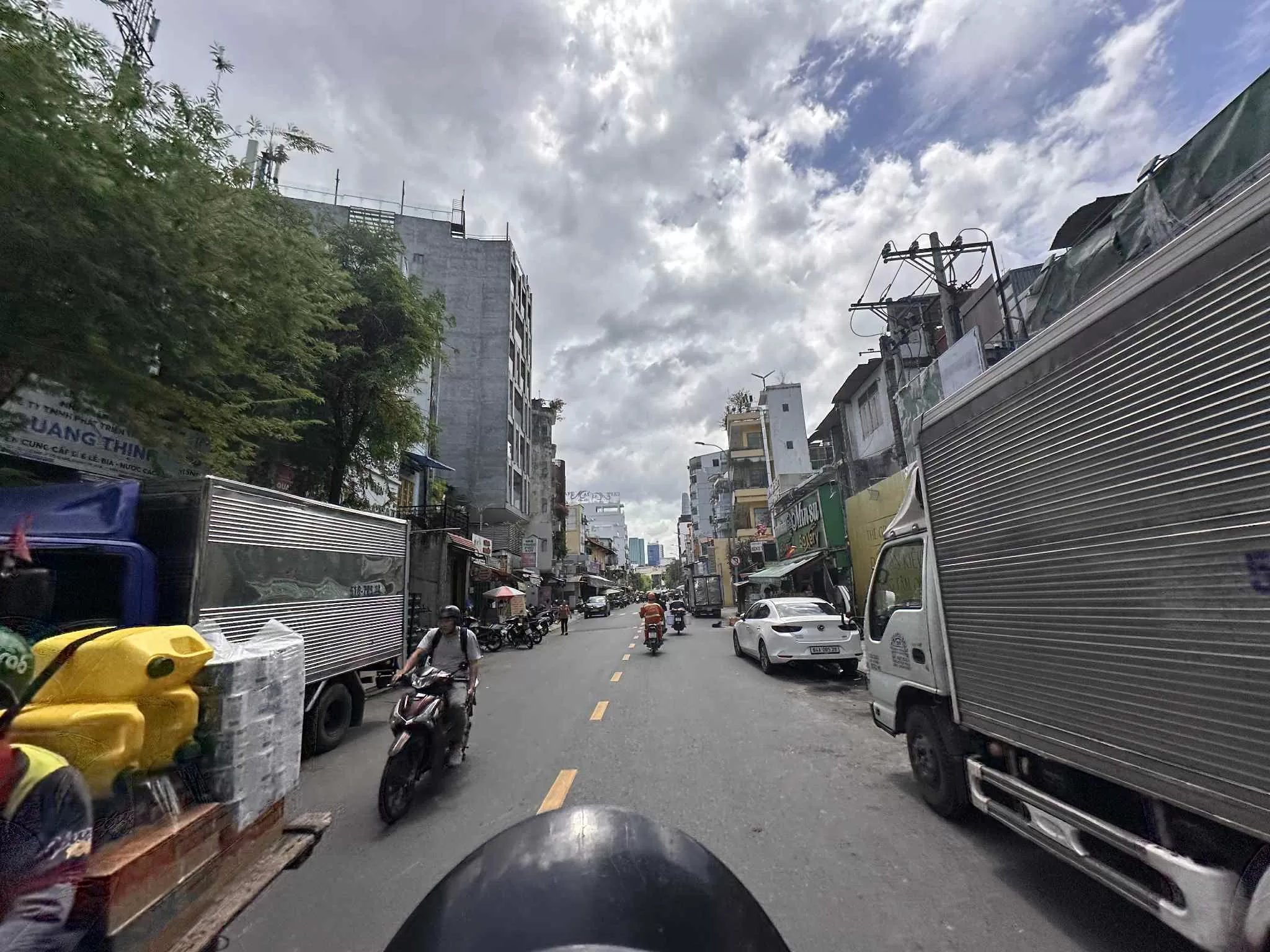 Ir en motocicleta por la ciudad de Ho Chi Minh