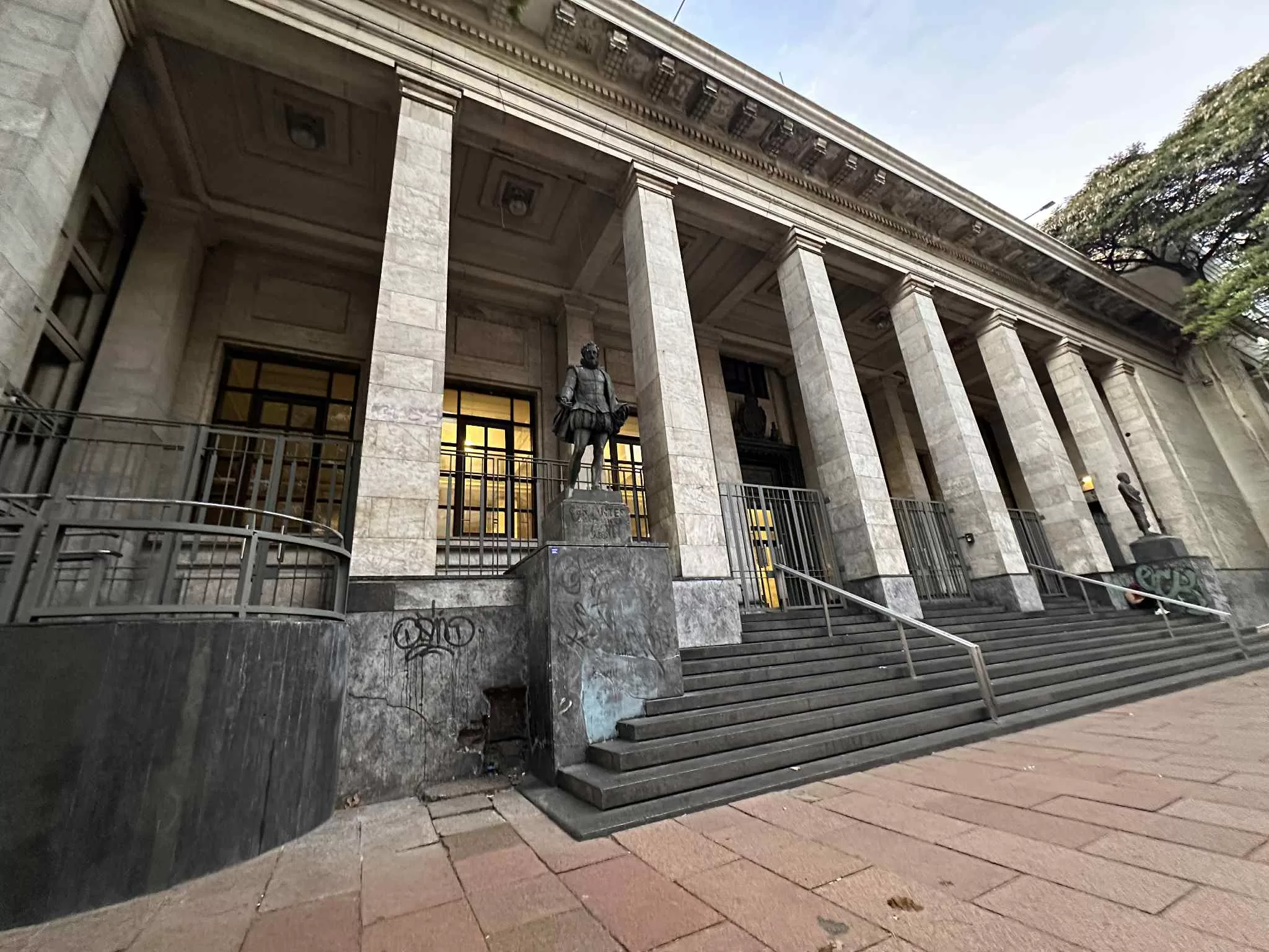 Biblioteca Nacional de Uruguay