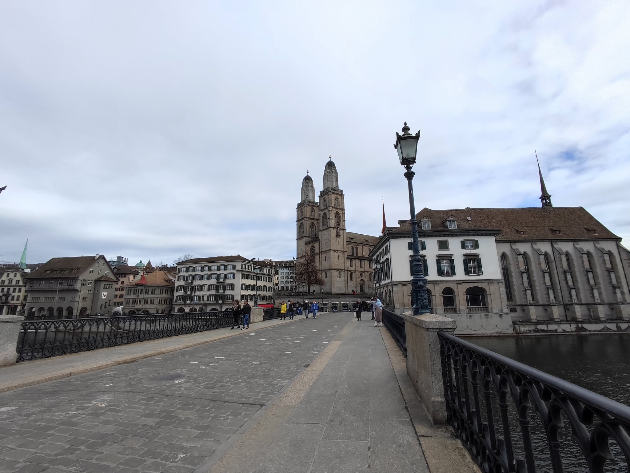 Caminar por la ciudad de Zúrich