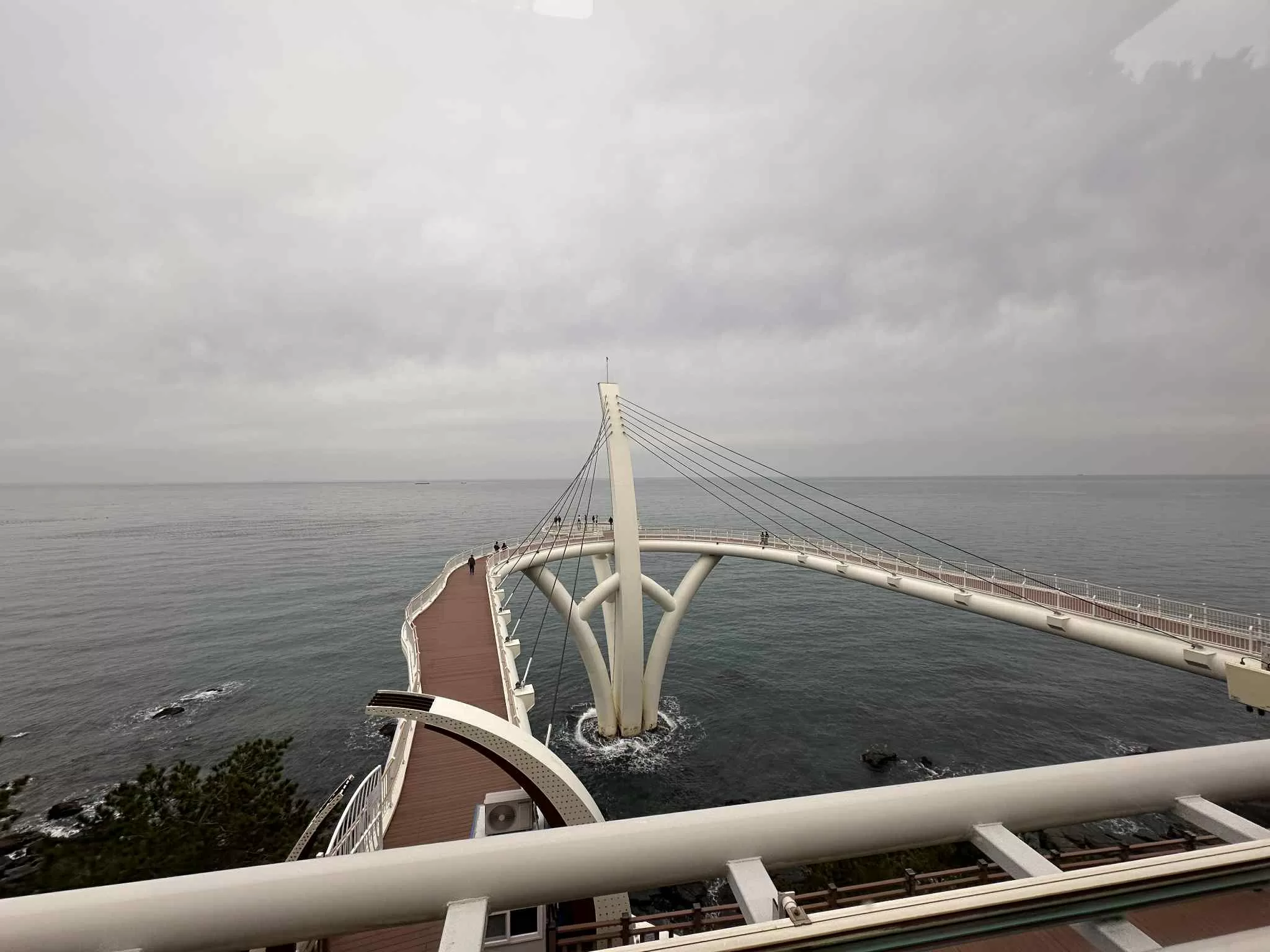 Songdo Yonggung Suspension Bridge