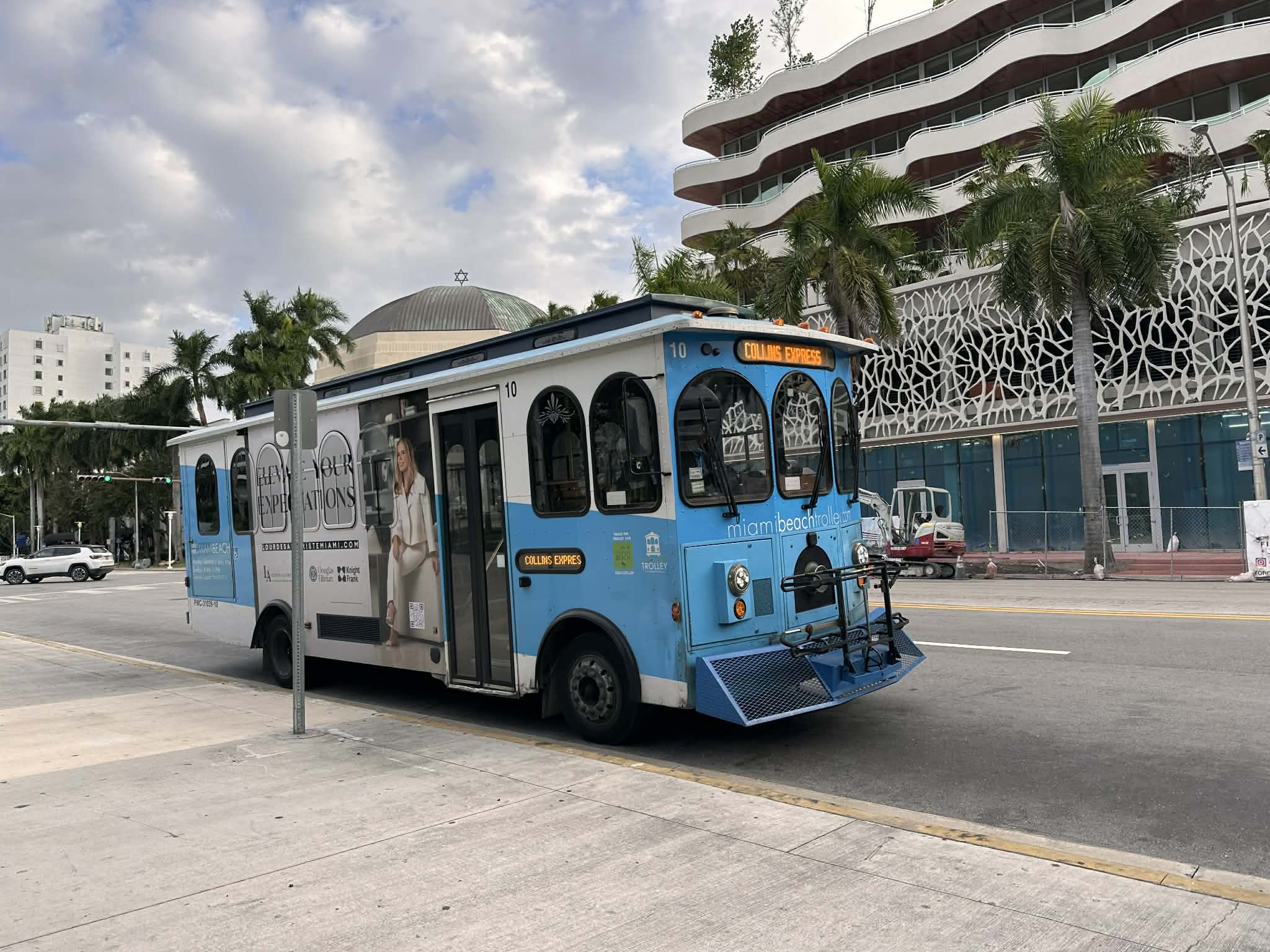 Trolley gratuito para moverse por la ciudad de Miami Beach
