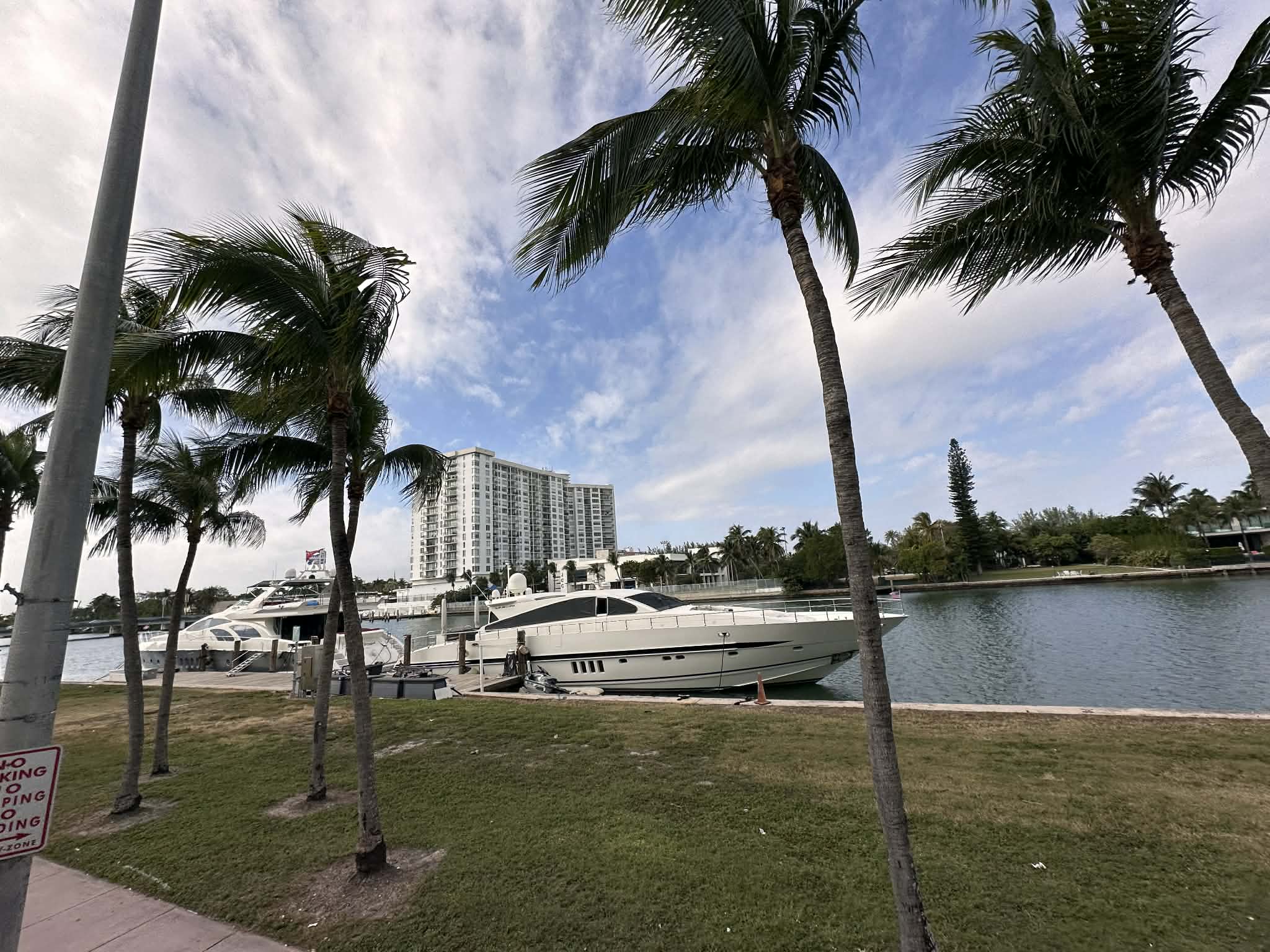 Yates en Miami Beach