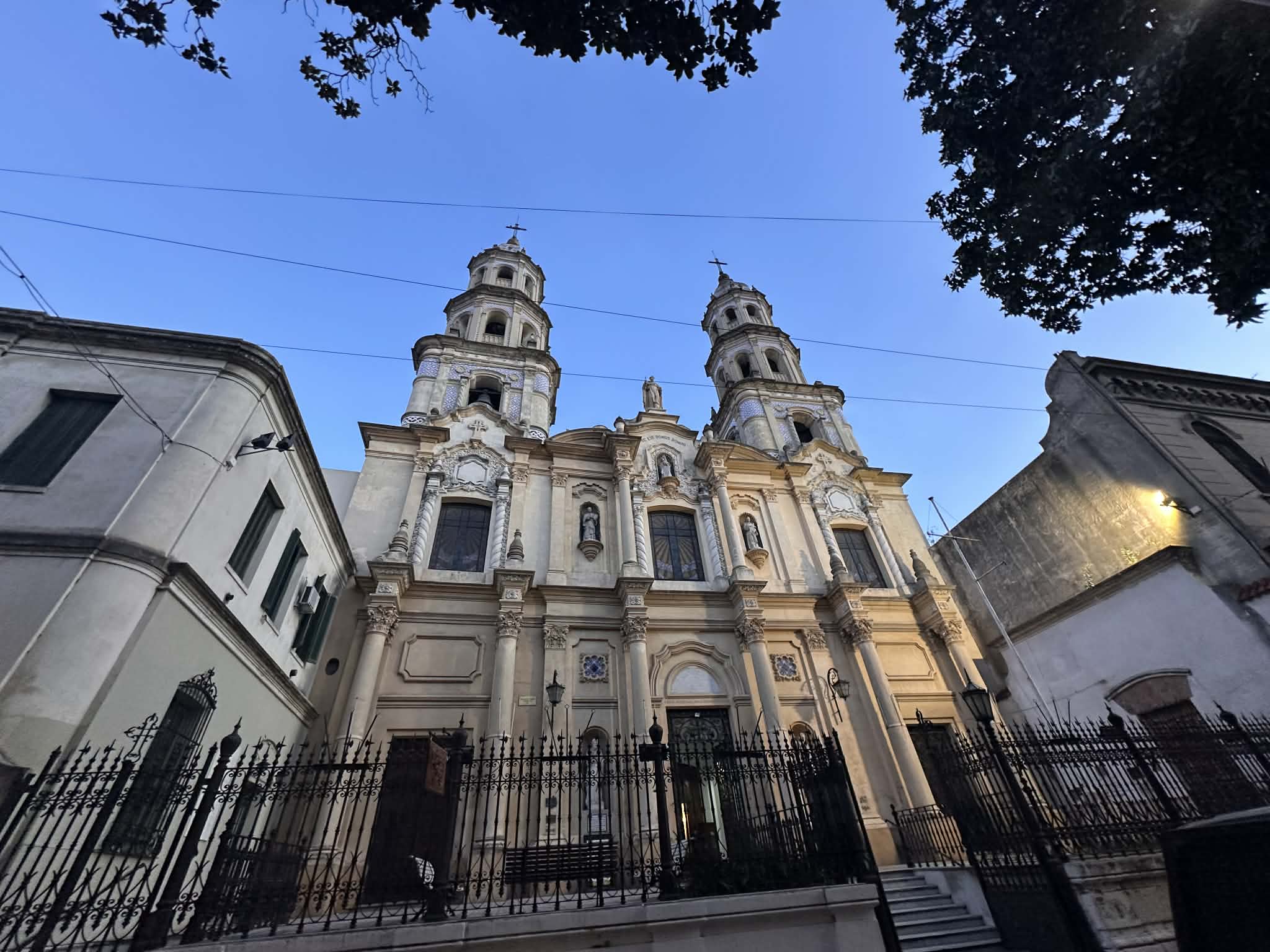 Iglesia colonial en Buenos Aires