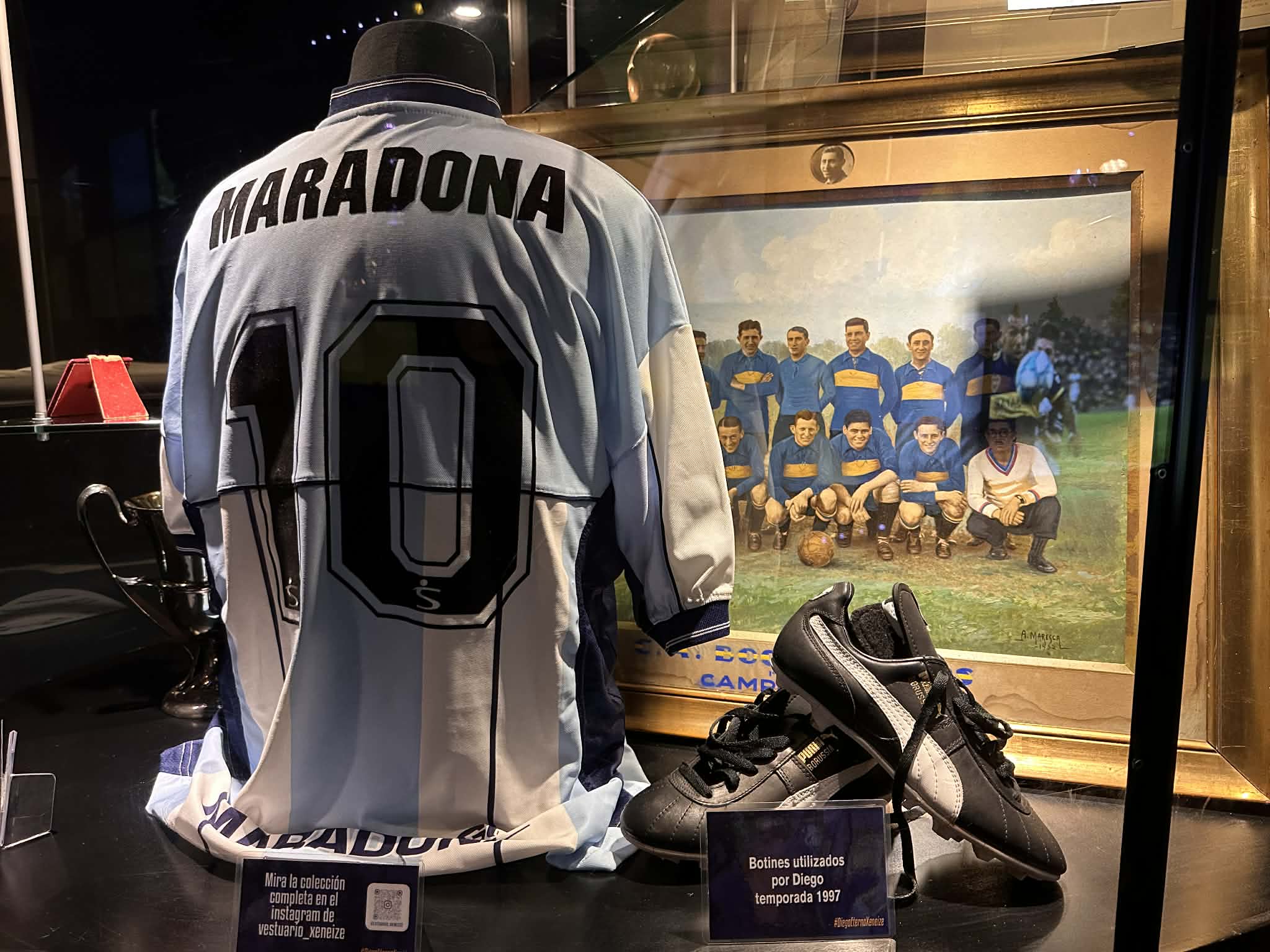 Camiseta de Maradona en la Bombonera