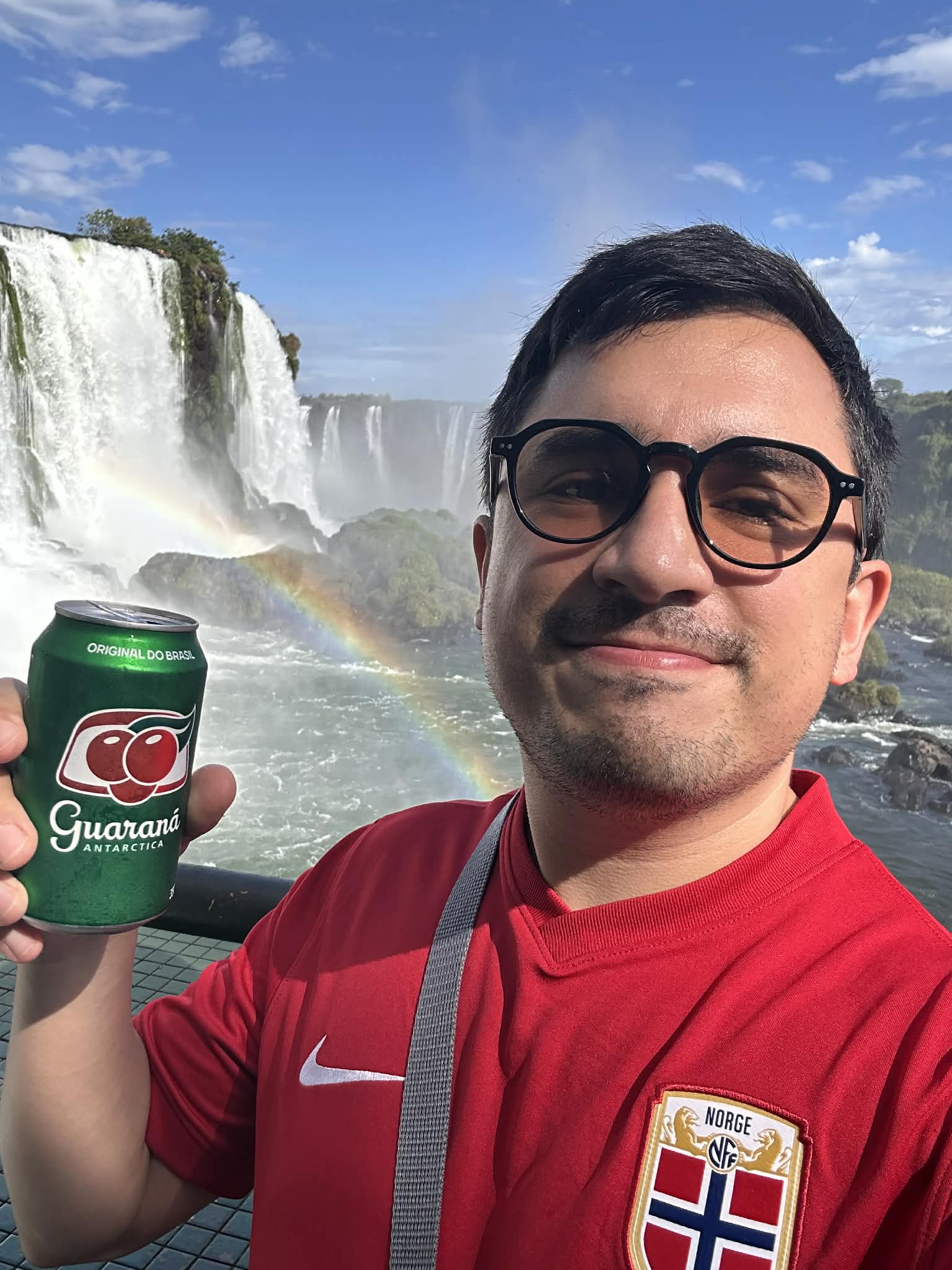 Tomando Guaraná en Brasil