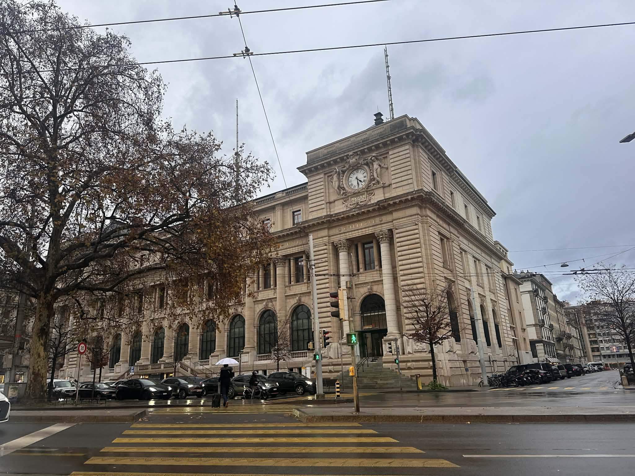 Caminar por el centro de la ciudad de Ginebra