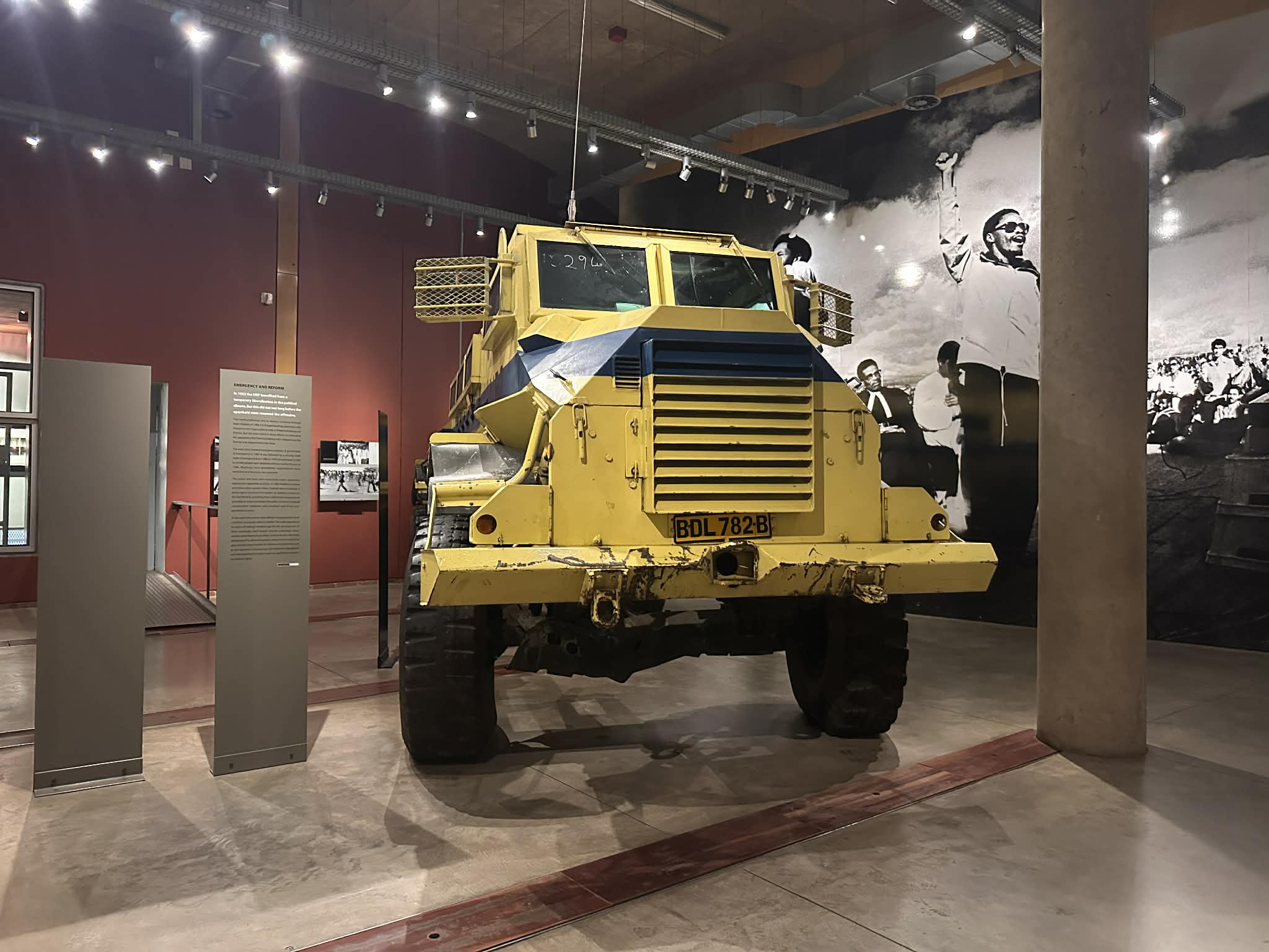 Interior del Museo Apartheid en Johannesburgo
