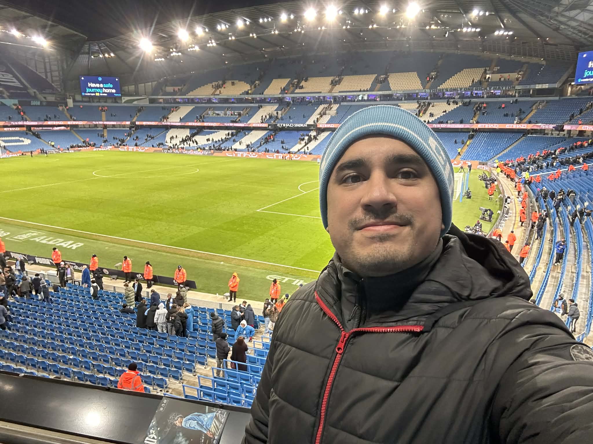 Asistir a un Partido en el Etihad Stadium