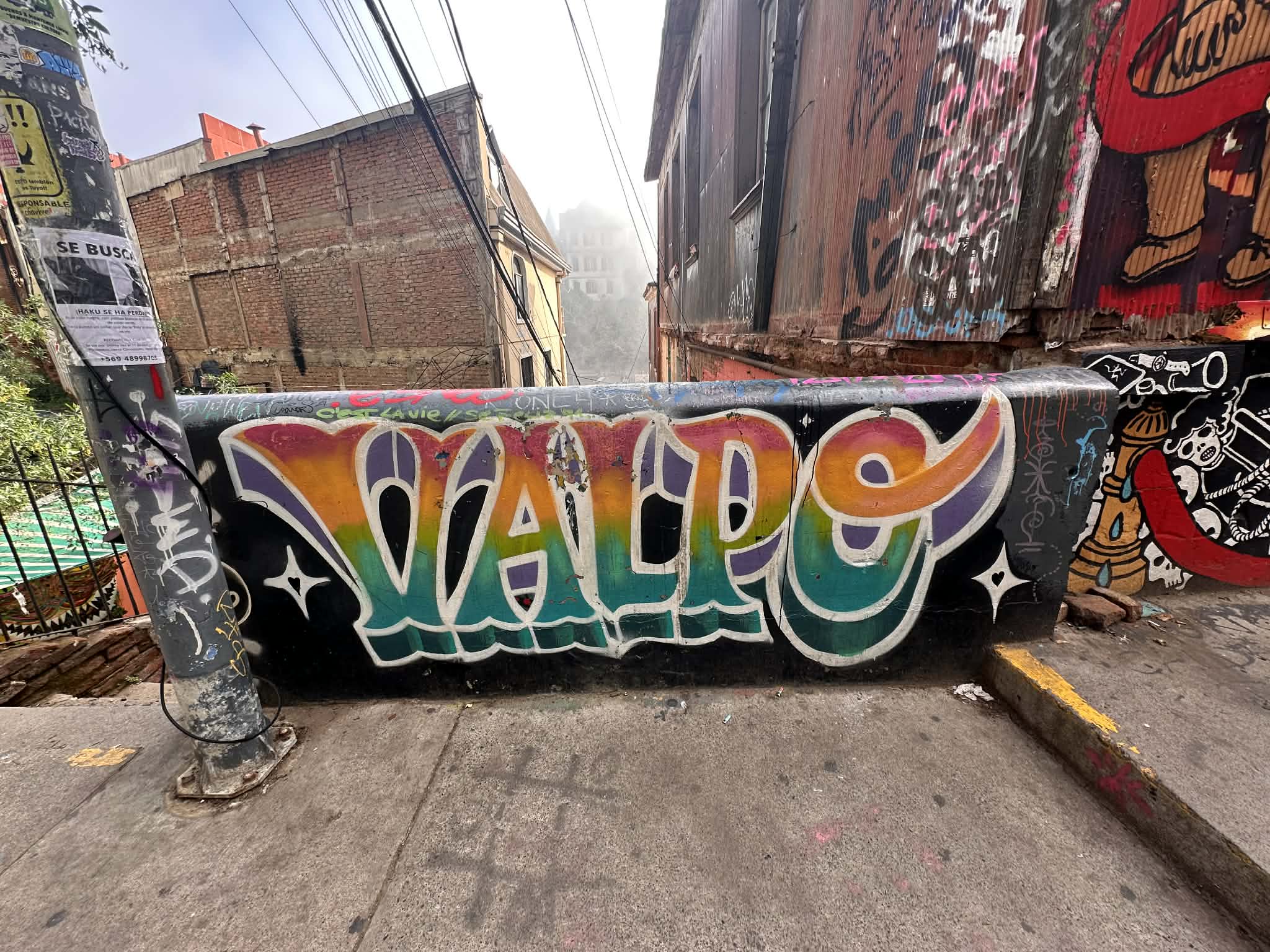 Arte callejero en cada esquina de Valpo