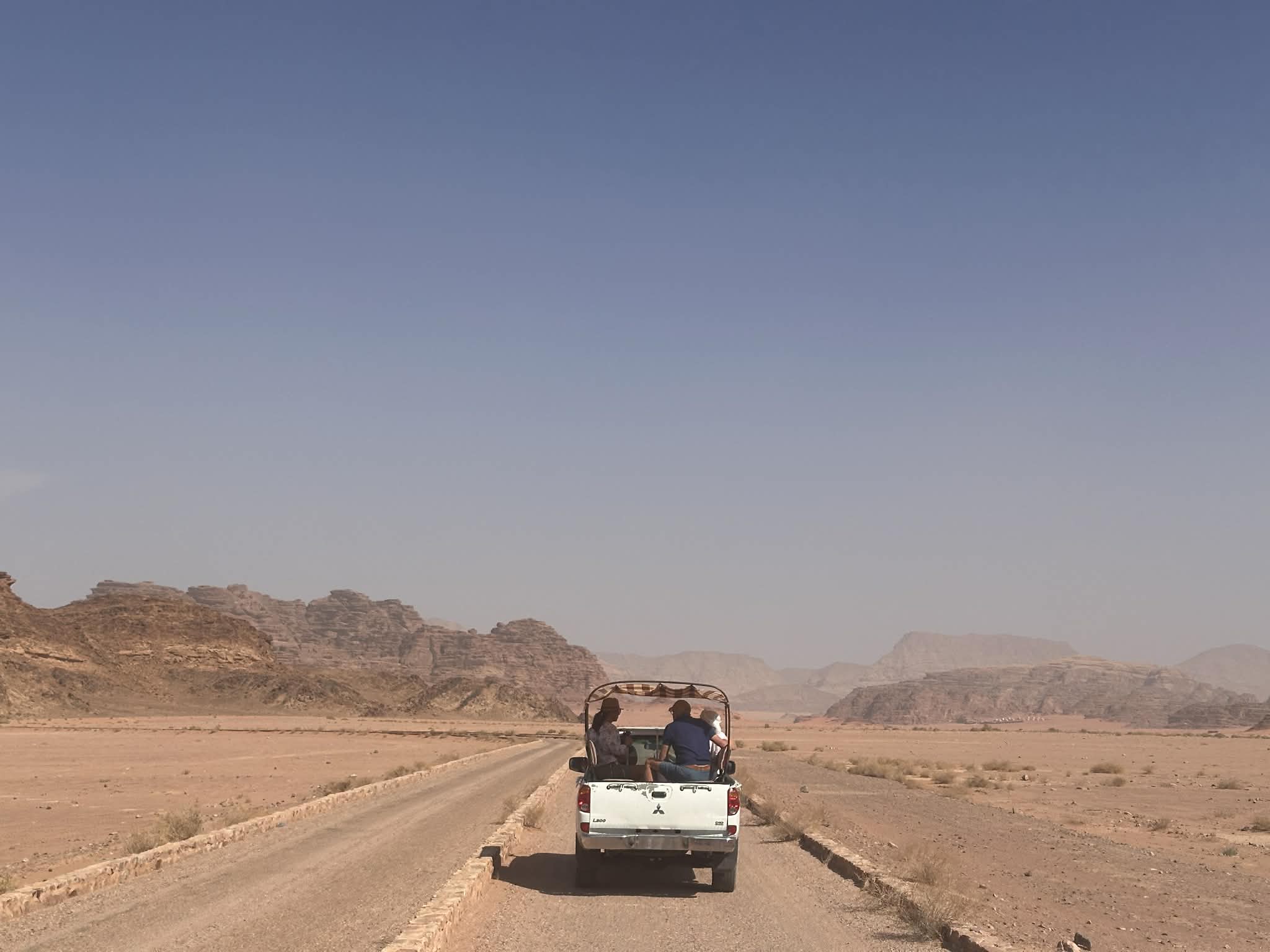 Guía por el desierto del sur de Jordania